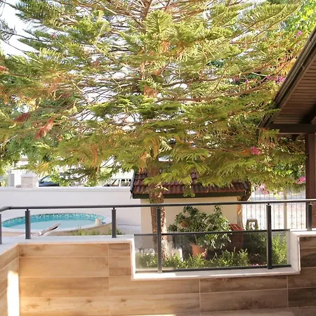 アパート Verdi ダルヤン